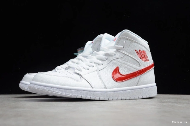 BQ6472-106 University White Mid 1 Jordan Red (W) 0728